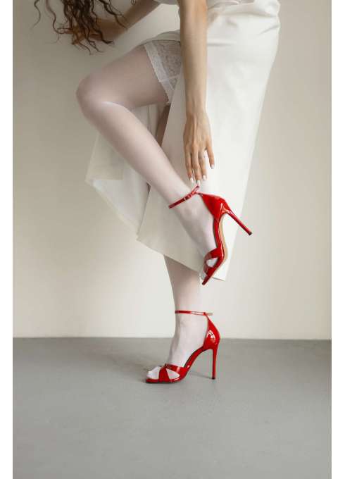 Босоніжки лаковані червоні Aidini